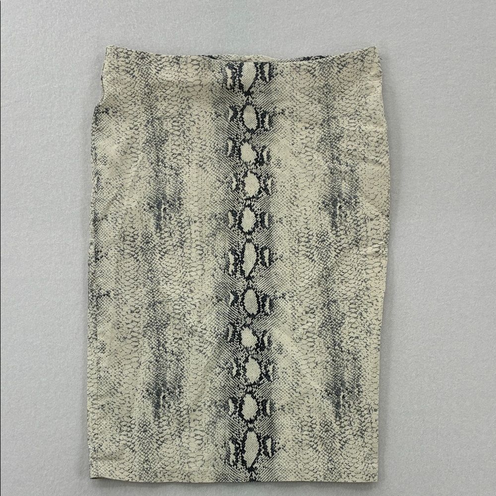 3For$20 Jules & Leopold Black and Cream Patterned Pencil Skirt size: Large